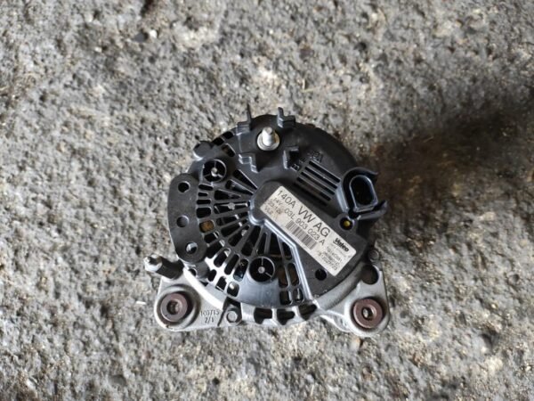 Alternador Volkswagen Golf VI 1.6 TDI (105cv) - Imagen 3