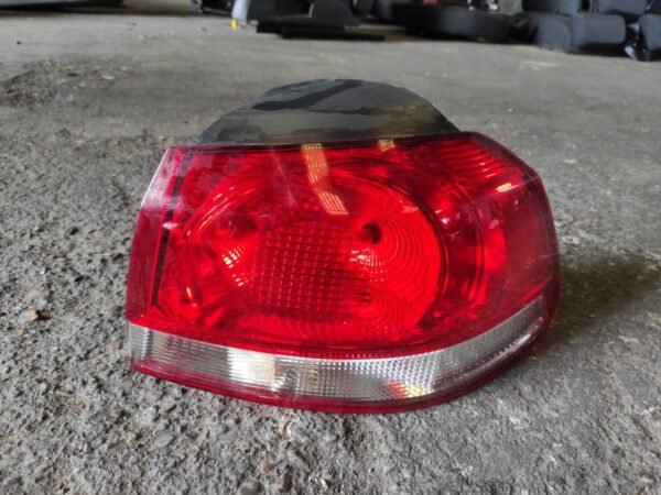 Piloto trasero derecho Volkswagen Golf VI 1.6 TDI (105cv)