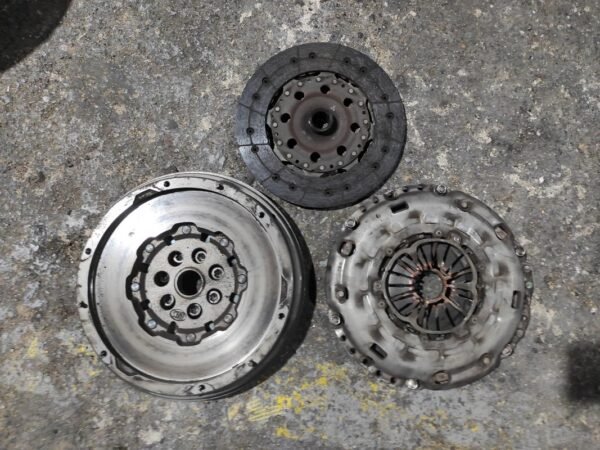 Kit embrague Mitsubishi ASX 1.8 DI-D (116 cv) - Imagen 3
