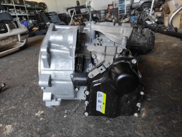 Caja cambios automatica Audi Q2 30 TDI (115cv) - Imagen 4