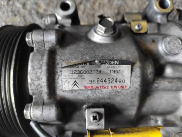 Compresor aire acondicionado Peugeot 3008 HDI 110 (109 CV) - Imagen 4