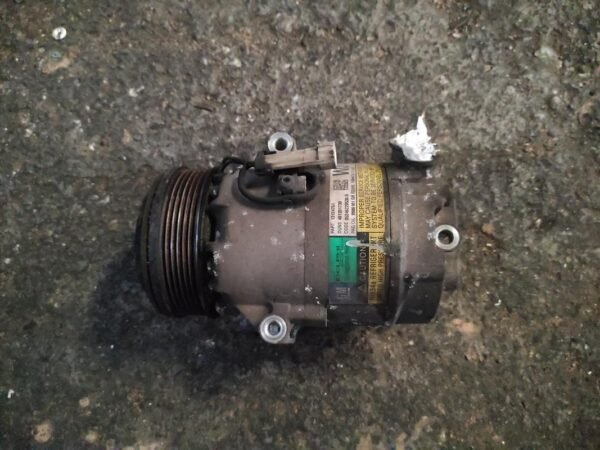 Compresor aire acondicionado Opel Astra H 1.7 CDTI (100 cv) - Imagen 2