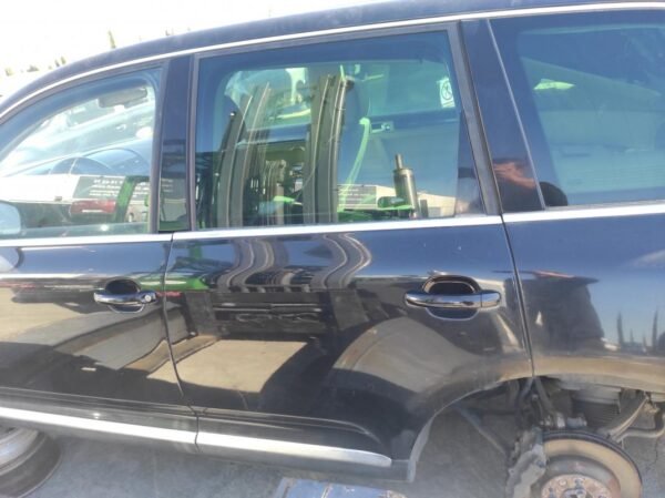 Puerta trasera izquierda Volkswagen Touareg I (7L) 3.0 TDI (224 cv) Tiptronic