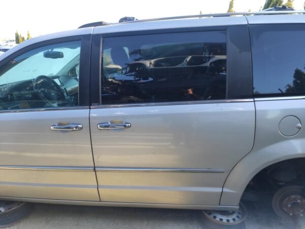 Puerta lateral corredera izquierda Chrysler Grand Voyager V 2.8 CRD (163cv)