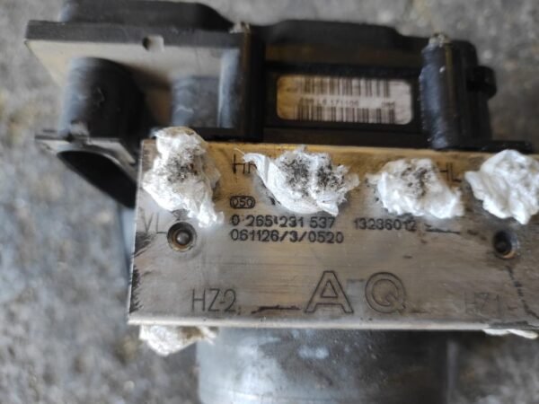 Abs Opel Corsa D 5-puertas 1.4i 16V ECOTEC (90 cv) - Imagen 3