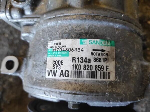 Compresor aire acondicionado Volkswagen Touran I (Versión 2006) 1.9 TDI (105 cv) - Imagen 4
