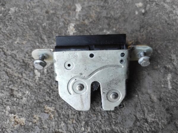 Cerradura maletero / porton Alfa Romeo Giulietta II 2.0 JTDM (140 cv) - Imagen 2