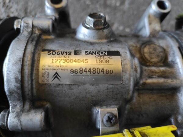 Compresor aire acondicionado Citroen Nemo 1.4 HDI (68 cv) - Imagen 4