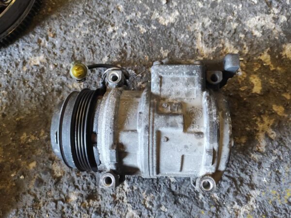 Compresor aire acondicionado Land Rover Discovery I 2.5 TDI 4x4 (122cv) - Imagen 2