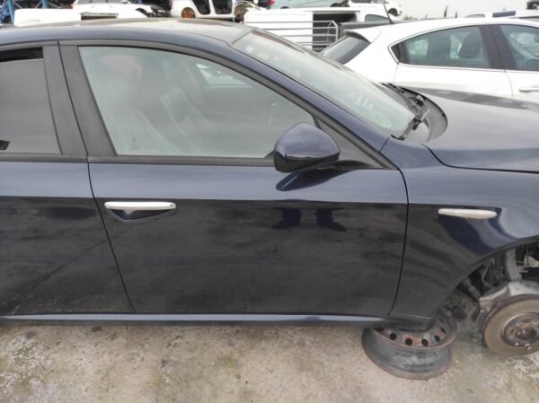Puerta delantera derecha Alfa Romeo 159 1.9 JTDM (150 cv)