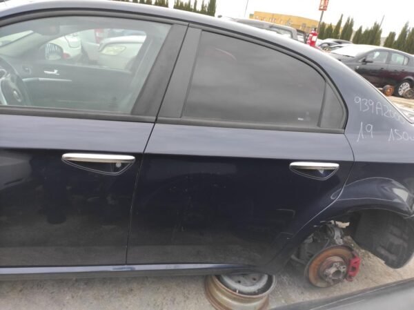 Puerta trasera izquierda Alfa Romeo 159 1.9 JTDM (150 cv)