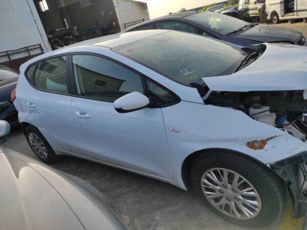 Despiece Kia Cee'd II 1.4D 16V CRDi (90 cv) 2014 - Imagen 3