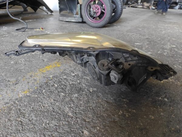 Faro izquierdo Peugeot 508 2.0 HDI (163 cv) FAP - Imagen 3