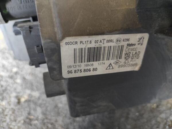 Faro izquierdo Peugeot 508 2.0 HDI (163 cv) FAP - Imagen 4