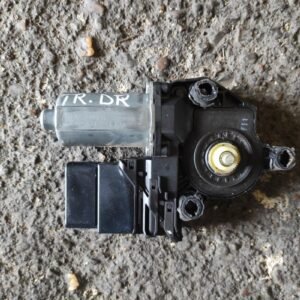 Motor elevalunas trasero derecho Volkswagen Golf V 2.0 TDI (140 cv)