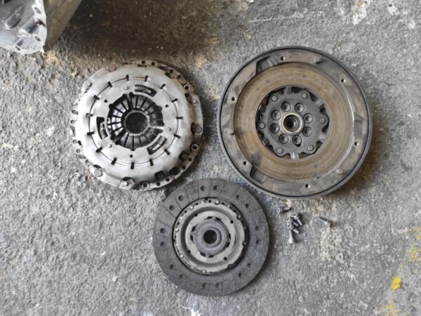 Kit embrague Bmw Serie 1 (E81) 118d (143 cv) - Imagen 3