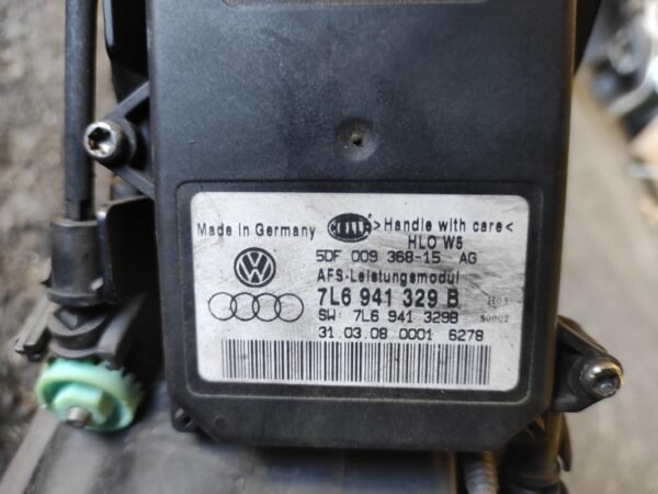 Faro derecho Volkswagen Touareg I (7L) 3.0 TDI (240 cv) Triptronic - Imagen 4