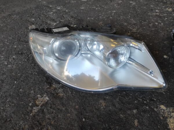 Faro derecho Volkswagen Touareg I (7L) 3.0 TDI (240 cv) Triptronic