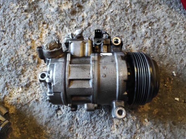 Compresor aire acondicionado Bmw Serie 1 (E87 LCI, Versión 2007) 118d (143 cv) - Imagen 2