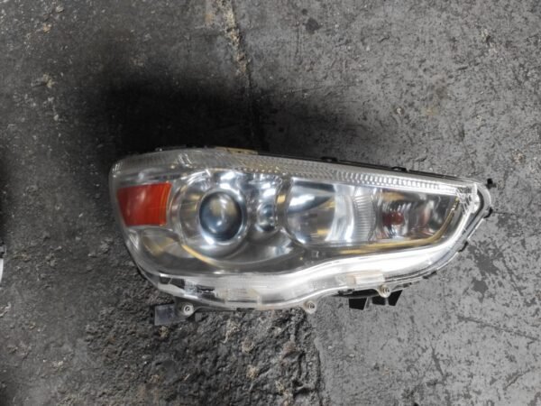 Faro derecho Mitsubishi ASX 1.8 DI-D (116 cv)