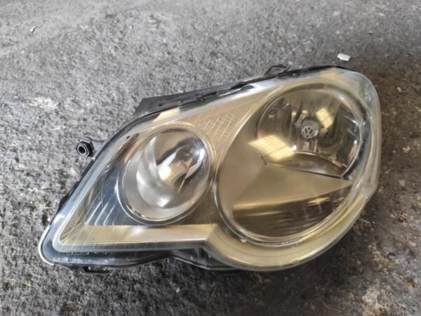 Faro izquierdo Volkswagen Polo IV (9N3) 1.4 (80 cv)