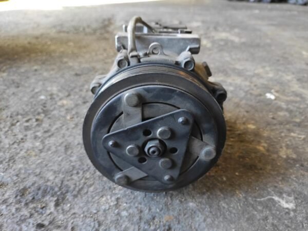 Compresor aire acondicionado Volvo S40 II 2.0 TDI (136 cv) - Imagen 3
