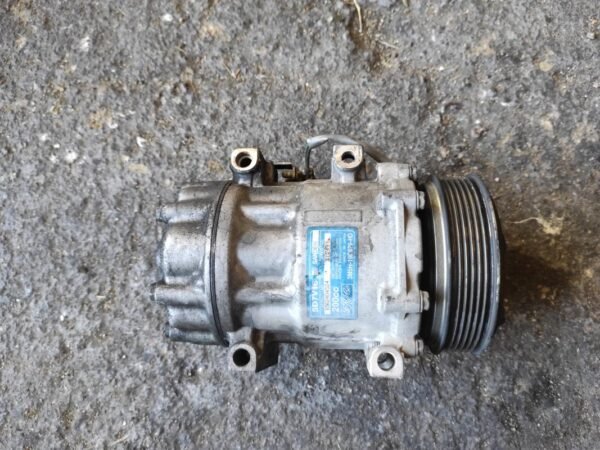 Compresor aire acondicionado Volvo S40 II 2.0 TDI (136 cv) - Imagen 2