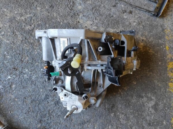 Caja cambios Renault Clio V 1.5 BLUE dCi Disel (86cv)
