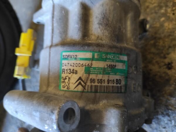 Compresor aire acondicionado Citroen C3 I (Fase II, 2005) 1.4 HDi (68 cv) - Imagen 4