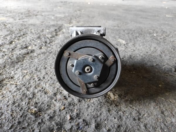 Compresor aire acondicionado Renault Megane II (Fase II, 2006) 1.5 dCi (106 cv) - Imagen 3