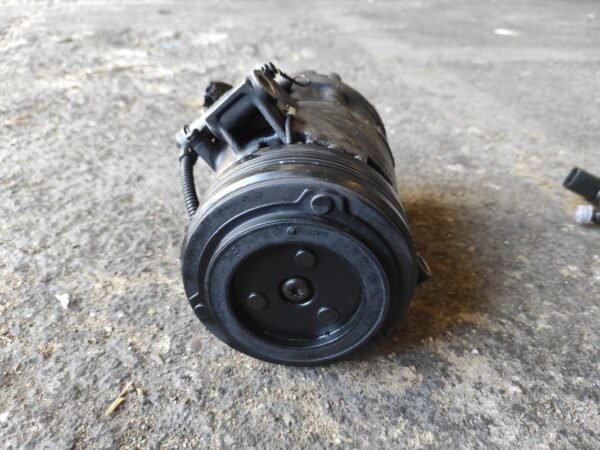 Compresor aire acondicionado Bmw Serie 3 (E46, 2001) 320d (150 cv) Automatico - Imagen 2
