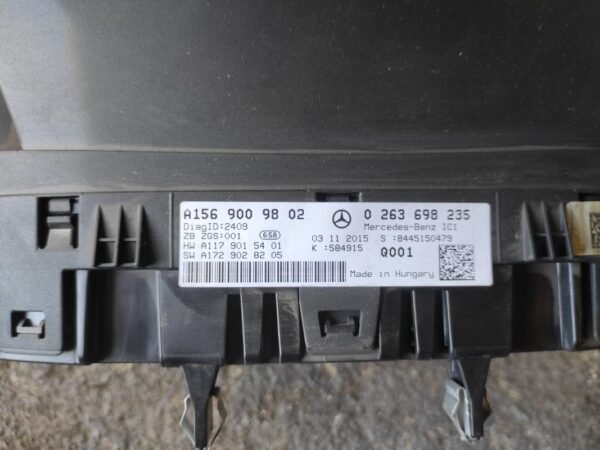 Cuadro de instrumentos Mercedes Benz GLA (X156) GLA 200 CDI (136 cv) - Imagen 3