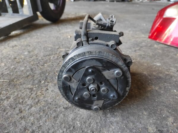 Compresor aire acondicionado Mazda 3 Hatchback (BK) 1.6 DI Turbo (109 cv) - Imagen 3
