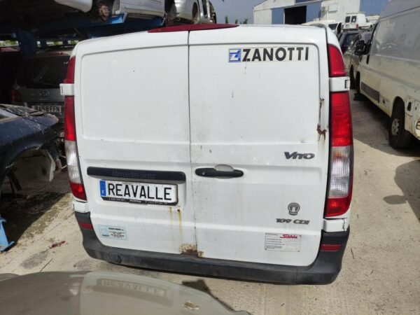 Despiece Mercedes Benz Vito / Mixto Furgón (W639) 109 CDI (88 cv) 2006 - Imagen 4