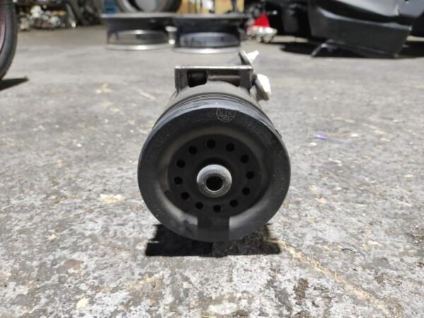 Compresor aire acondicionado Opel Corsa D 5-puertas 1.2i 16V ECOTEC (80 cv) - Imagen 3