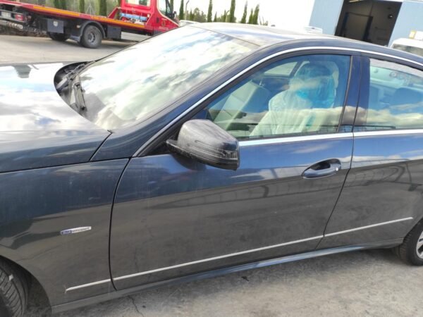 Puerta delantera izquierda Mercedes Benz Clase E (W212) E 220 CDI (170  cv) Automatico DPF