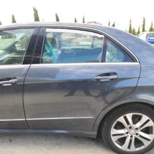 Puerta trasera izquierda Mercedes Benz Clase E (W212) E 220 CDI (170  cv) Automatico DPF