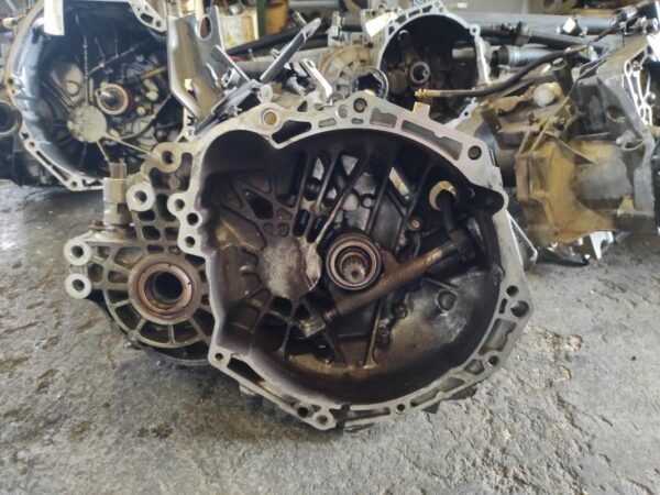 Caja cambios Honda Civic Hatchback VII 1.7 CTDI (100 CV) - Imagen 2