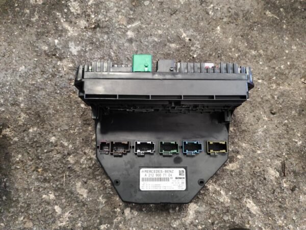 Caja de reles / fusibles Mercedes Benz Clase E (W212) E 220 CDI (170  cv) Automatico DPF