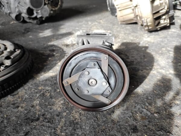Compresor aire acondicionado Renault Megane II (Fase II, 2006) 1.5 dCi (106 cv) - Imagen 2