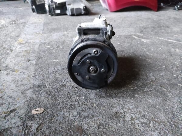 Compresor aire acondicionado Volkswagen CADDY III (2K,2C) 1.9 TDI (75cv) - Imagen 3