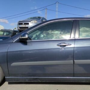 Puerta delantera izquierda Honda Accord VII 2.2 i-CTDi (140 cv)