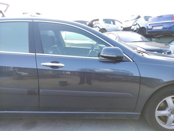 Puerta delantera derecha Honda Accord VII 2.2 i-CTDi (140 cv)