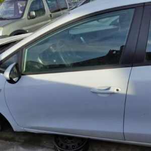 Puerta delantera izquierda Kia Cee'd II 1.4D 16V CRDi (90 cv)