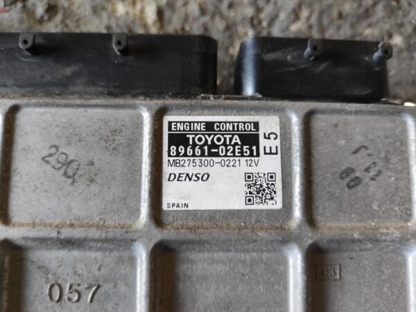 Centralita motor uce Toyota Auris I 1.6i 16V VVT-i (124 cv) - Imagen 2