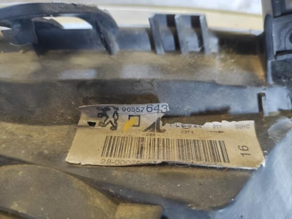 Faro izquierdo Peugeot 307 1.6 HDi (90) - Imagen 3