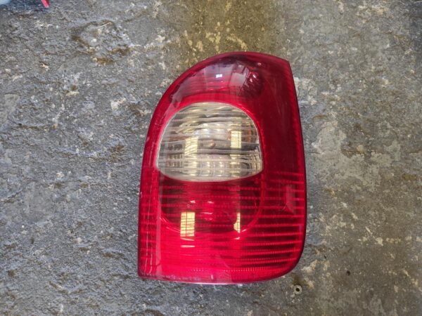 Piloto trasero derecho Citroen Xsara Picasso (N68) 1.6 HDI (90 cv)