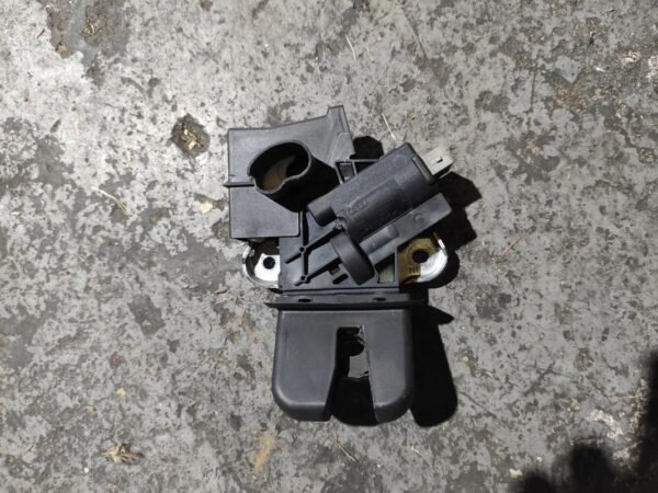 Cerradura maletero / porton Seat Exeo 2.0 TDI CR (120 cv) DPF