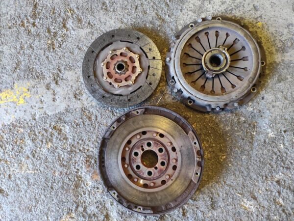 Kit embrague Alfa Romeo GT Coupe 1.9 16V JTD M-Jet (150 cv) - Imagen 3