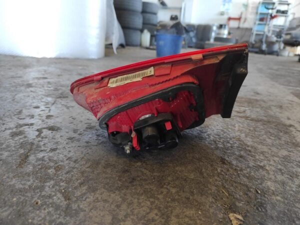 Piloto trasero izquierdo Seat Exeo 2.0 TDI CR (120 cv) DPF - Imagen 2